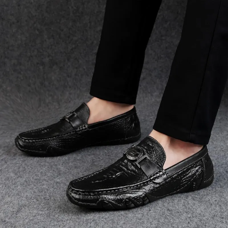 Beanie shoes with crocodile pattern