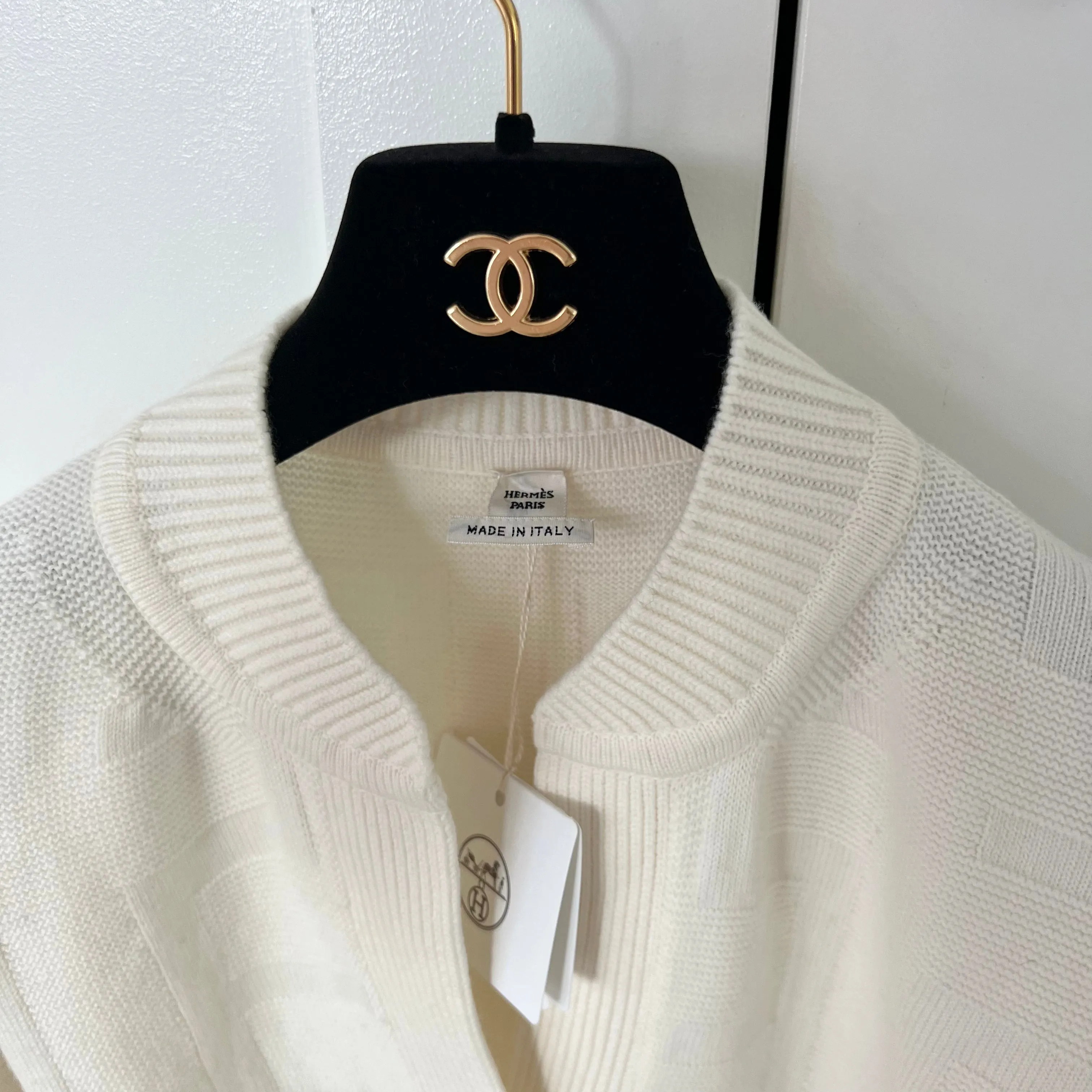 Hermes H V Neck Pullover