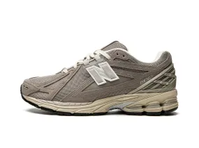 New Balance 1906R "Beige Cream"