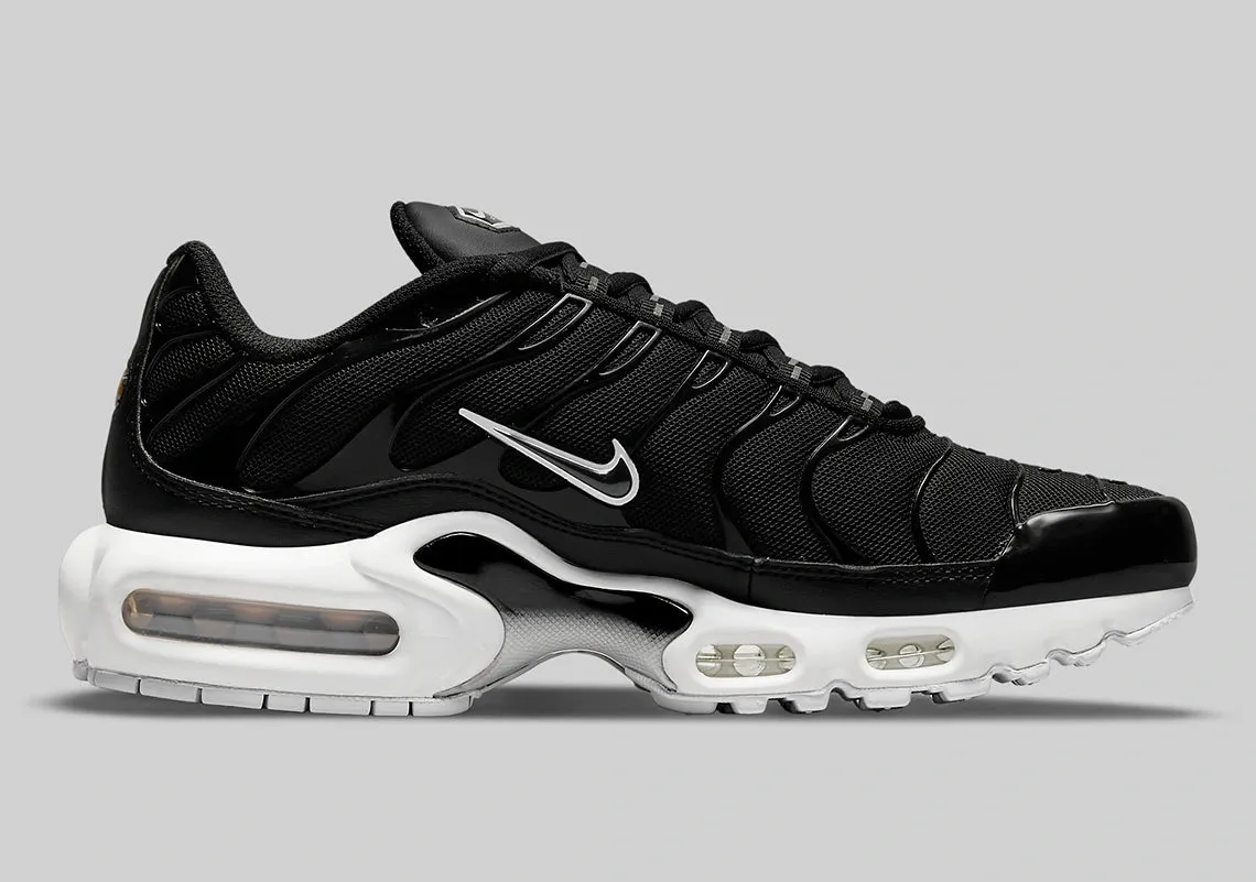 Nike Air Max Plus Black White