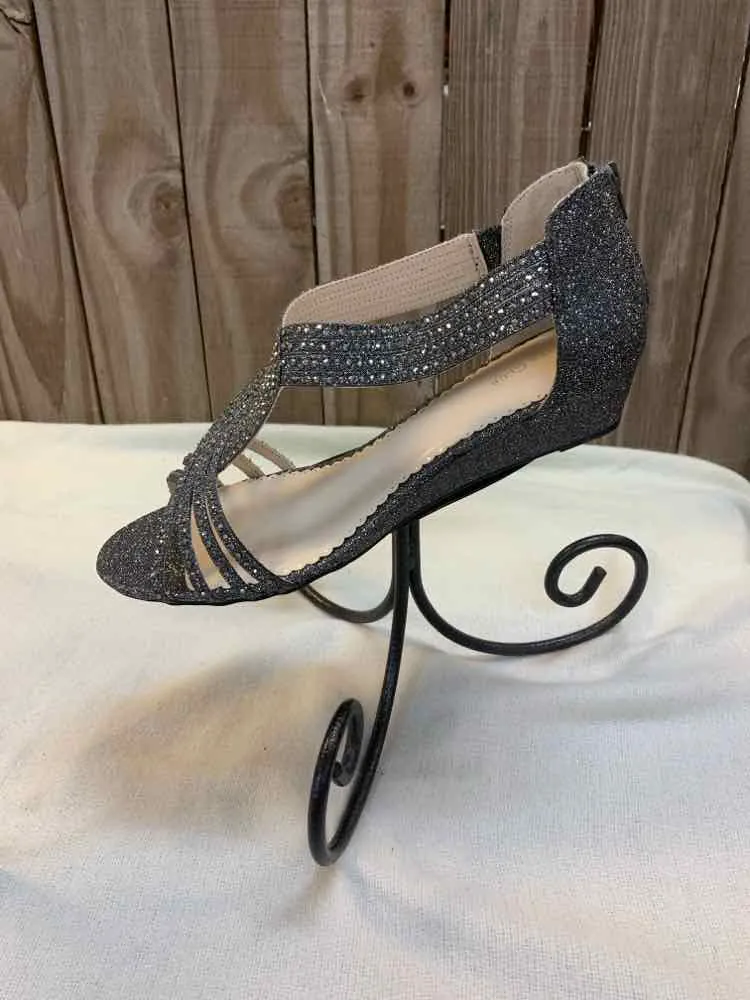 NWT CHARTER CLUB SHOES 12 Silver T STRAP Shoes