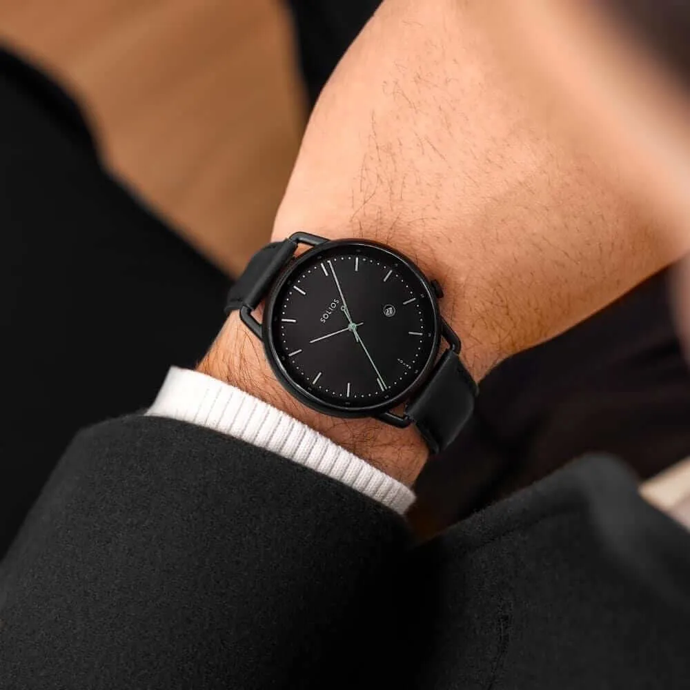 The Solar Curve | Black Dial - Black Case