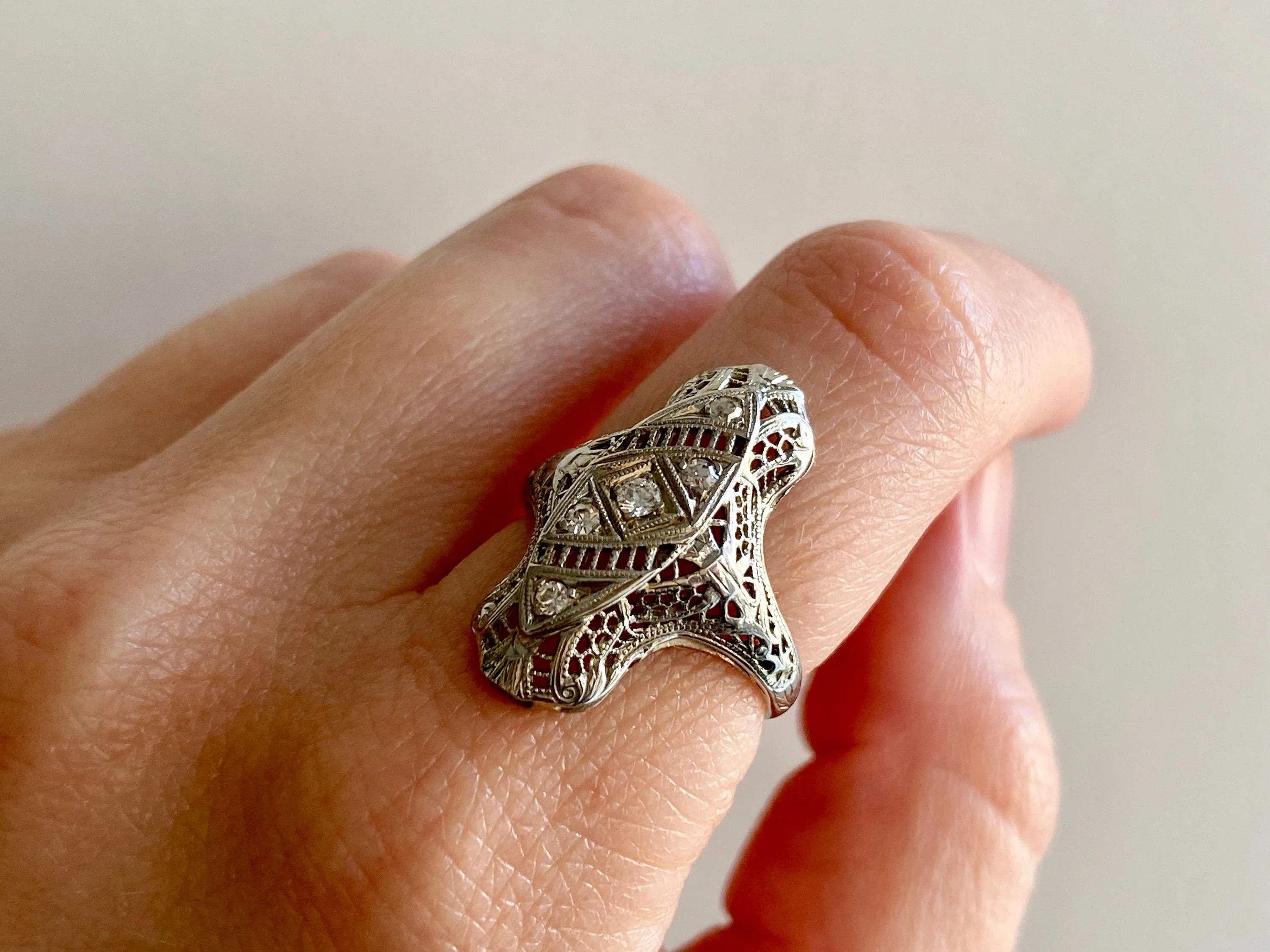 V I N T A G E // Edwardian lace armor / 18k white gold filigree shield ring with five diamonds / size 5.75