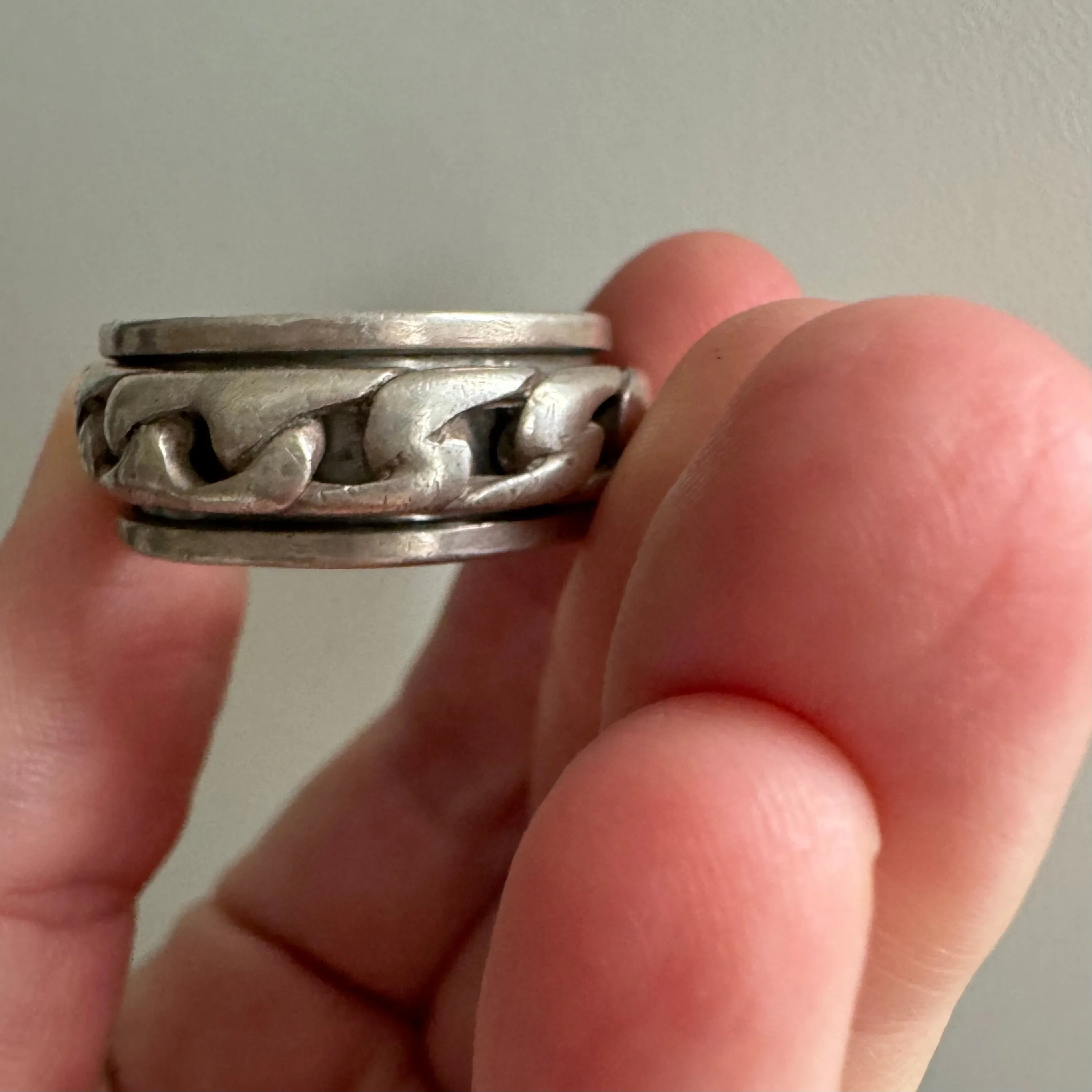 V I N T A G E // fidgety curb / sterling silver curb chain spinner ring / size 9.5-ish