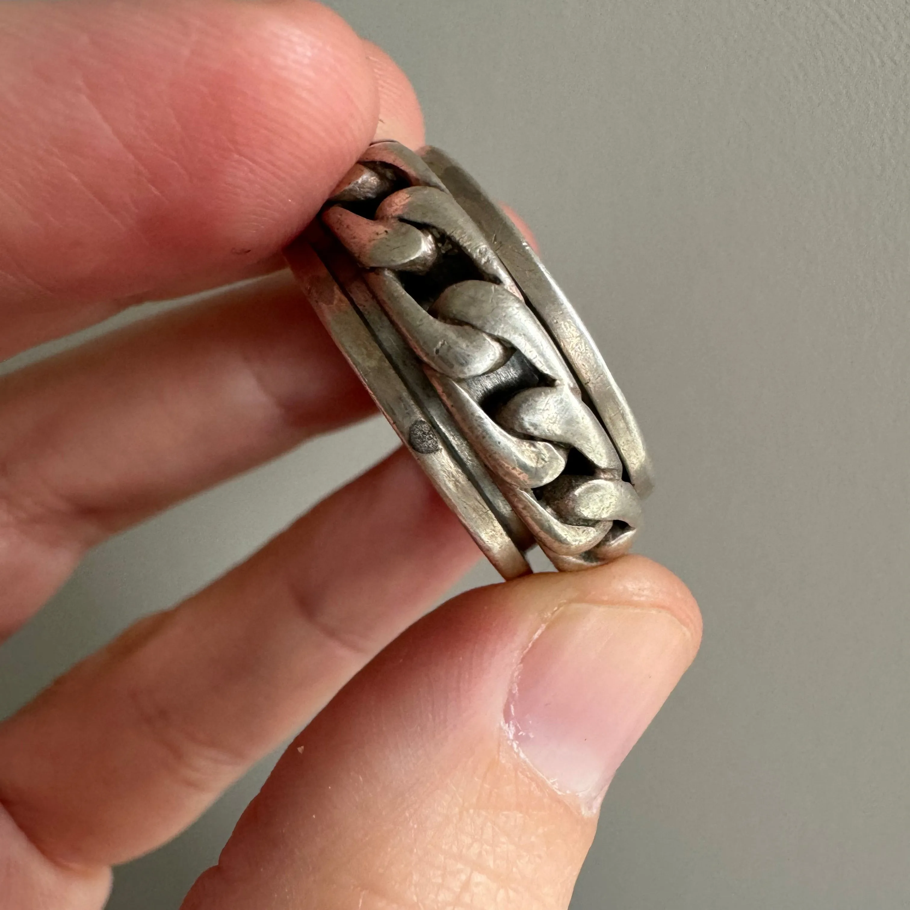 V I N T A G E // fidgety curb / sterling silver curb chain spinner ring / size 9.5-ish