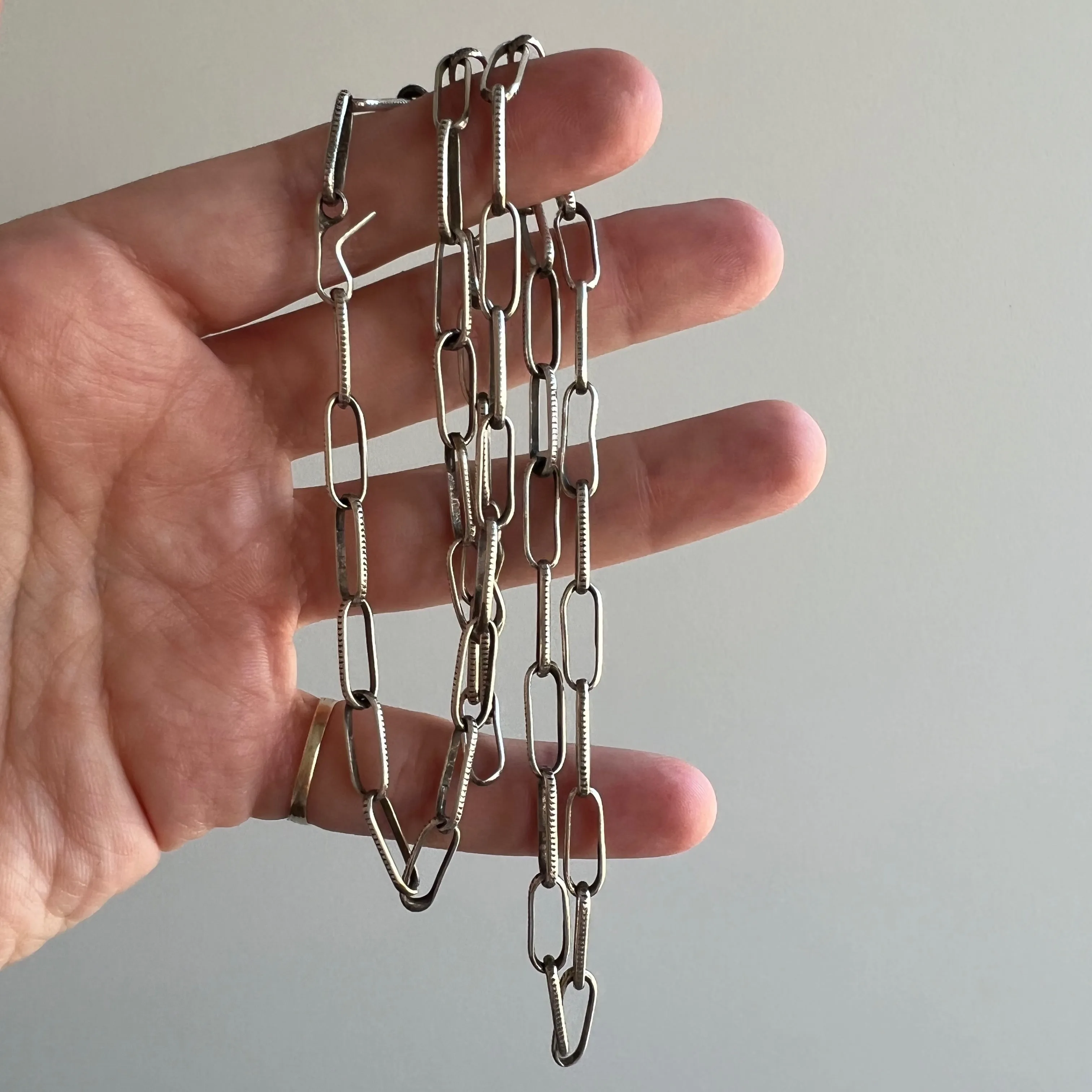 V I N T A G E // handmade paperclip / sterling silver long oval link chain / 23.75, 11g