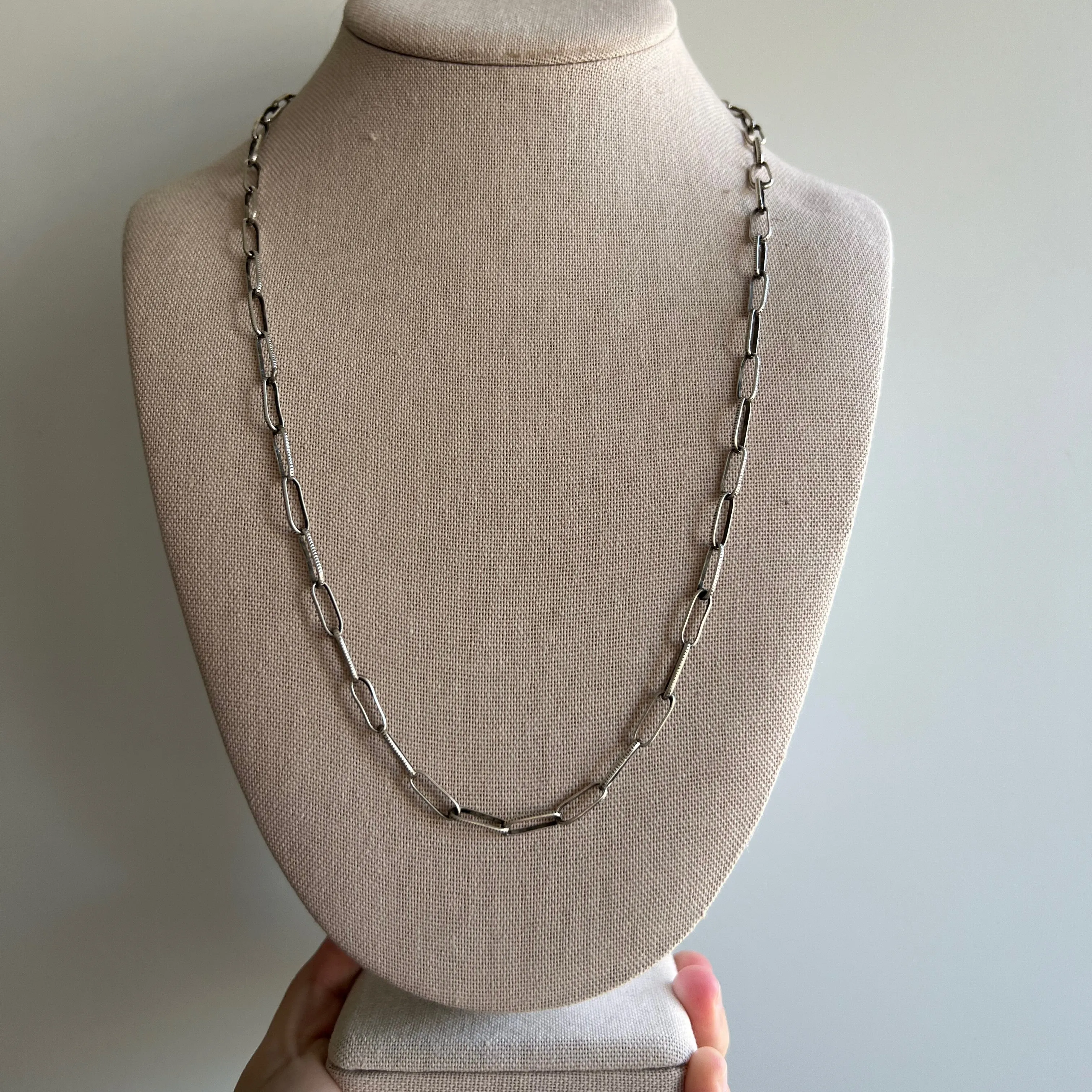 V I N T A G E // handmade paperclip / sterling silver long oval link chain / 23.75, 11g